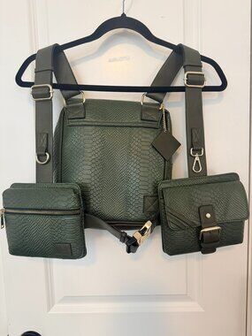 Tote & Carry Green Snakeskin Embossed 3-Piece Backpack Set